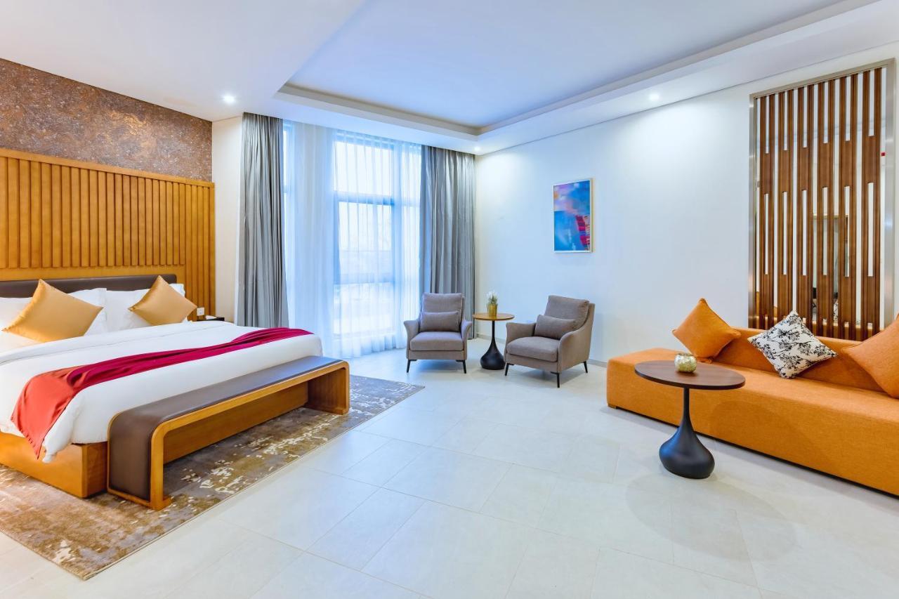 Alisa Hotel Tema Buitenkant foto